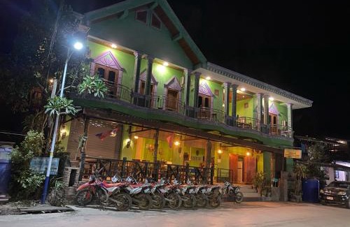 Pakbeng House | Phonemany Villa