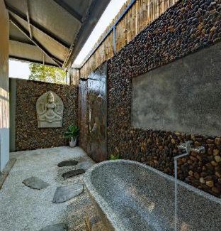 Bo Trach Resort | Phong Nha Lake House Resort