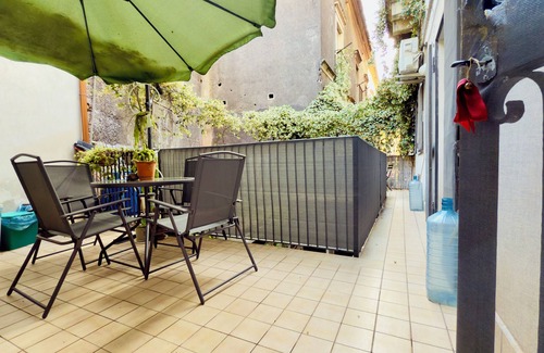 Catania City Centre Apartment | Photo Rooms, apartment in the center of Catania