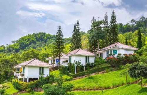 Khaem Son Resort | Phukaew Resort & Adventure Park