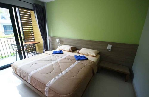 Thep Kasattri Hotel | Phumi Resort