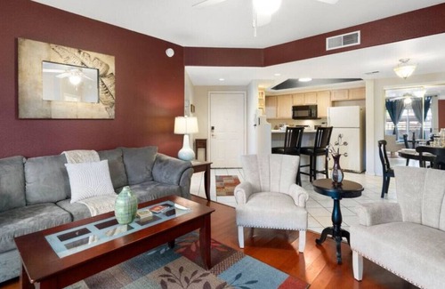 North Mountain Condo | PHX Resort Style | 3 Heated Pools | Hot Tub | BBQ