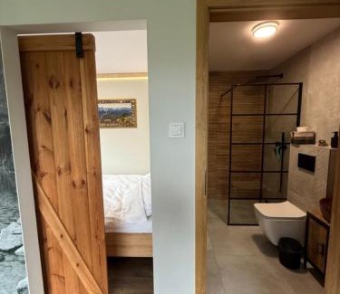 Bialy Dunajec Apartment | Piękne apartamenty z widokiem na góry , Sauna, kominek, darmowy parking , 5min od Zakopanego