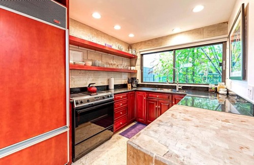 Hendricks and Venice Isles Apartment | Piano House Waterfront Retreat – 2BR Getaway
