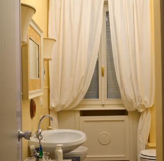 Asola Apartment | Piano8