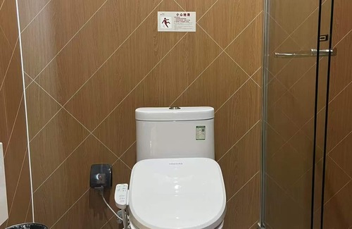 Middle Chaoyang Hotel | Piaohome Chain Hotel