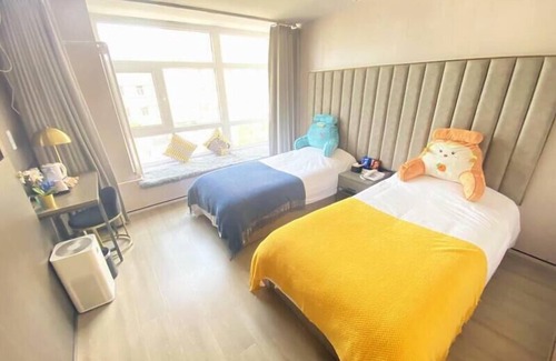 Middle Chaoyang Hotel | Piaohome Chain Hotel