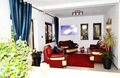 Niculitel House | PIATRA ROSIE Pensiune Agroturistică