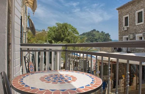 Petrovac Apartment | Piazza Apartments 2