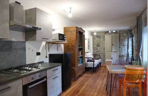 Moltrasio Apartment | Piazzetta/Stunning Lake View - Welcome Cocktail