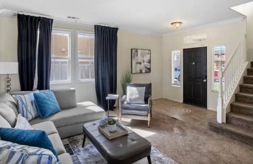 Beaumont Apartment | Picard Place