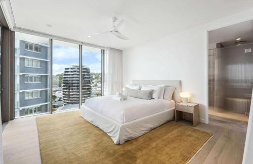 Burleigh Heads Apartment | Picasso By Khove