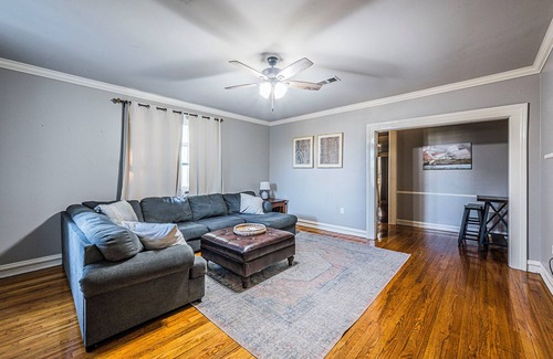 Bowling Green Condo | Picasso Palace