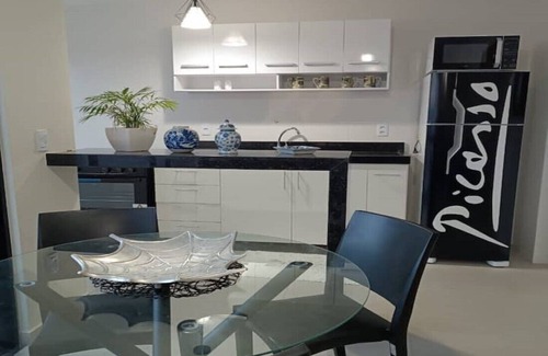Palmeiras Apartment | Picasso Penthouse Cabo Frio .Shopping, Lake, Beach .Restaurants and Bars on foot !