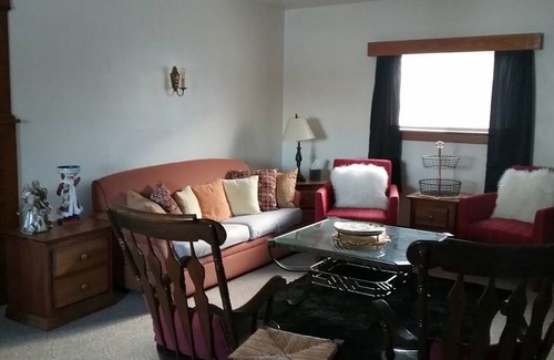 Van Wert Apartment | Picasso's Condo - Downtown, Van Wert, OHIO