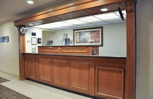 Raisin Hotel | Piccadilly Inn Airport