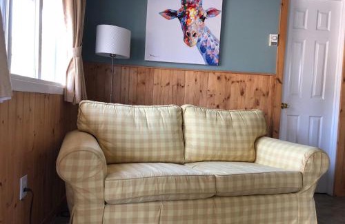 East Kootenay Hotel | Piccadilly Motel