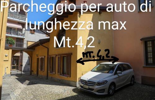 Oleggio Villa | Piccola Corte