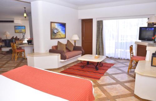Village Road Resort | Pickalbatros Citadel Resort Sahl Hasheesh