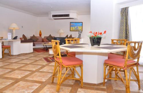 Village Road Resort | Pickalbatros Citadel Resort Sahl Hasheesh