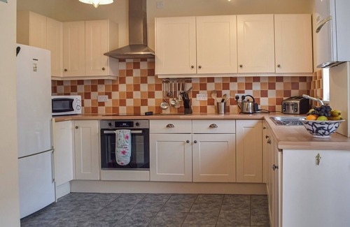 Simpson Cross Cottage | Picked for its character and only a 5 minute drive to the beach.