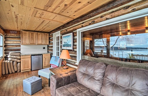 Petoskey Cabin | Pickerel Lake Retreat w/Fire Pit, 15 Mi to Ski!