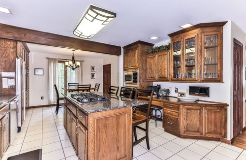 St Germain House | Pickerel Lodge Gorgeous and spacious lakefront home . 5000 square foot home.