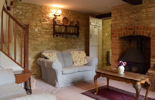 Chadlington House | Picket Piece Cottage