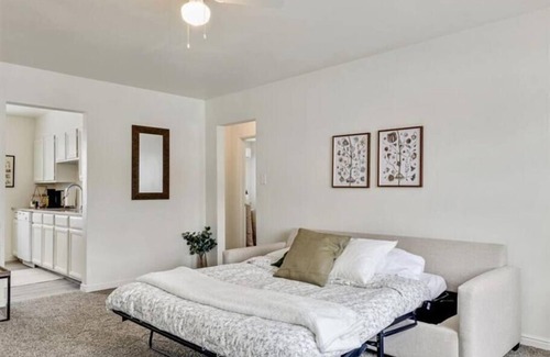 Bountiful Apartment | Pickle Ball Courts Close By, 5 Mins off Freeway!