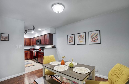 Central Scottsdale Condo | Pickle Ball, Pools, Gym, Trails, More in Updated, McCormick Ranch Condo