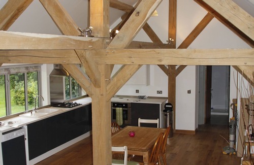 Tenterden House | Pickle Cottage Tenterden - modern, airy converted barn, formerly a pig shed!