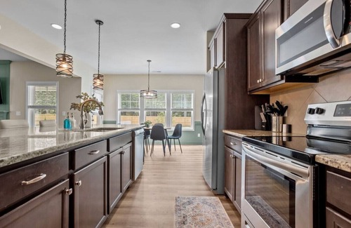Aberdeen House | Pickleball, Arcade & Poker Retreat Near Pinehurst!