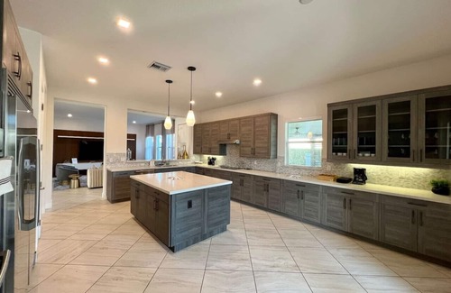 Ludlam House | Pickleball/Gameroom/Soccer Field/Pool