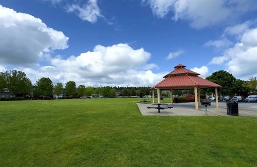 Lacey House | Pickleball Paradise! Lacey Home