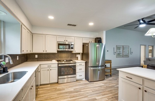Kemp House | Pickleball/Sport Court: Spacious Kemp Home!