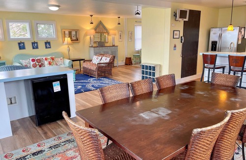 Ocracoke House | Pickled Ocra: Pet friendly, sandy beach, beautiful sunsets.