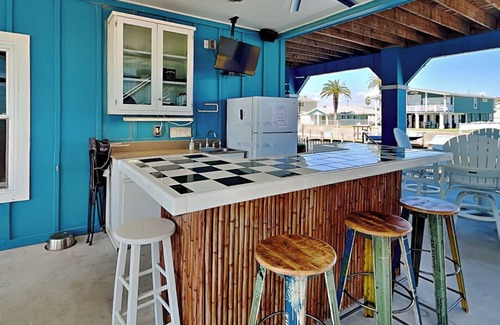 Palm Harbor Cottage | Pickled Pirate
