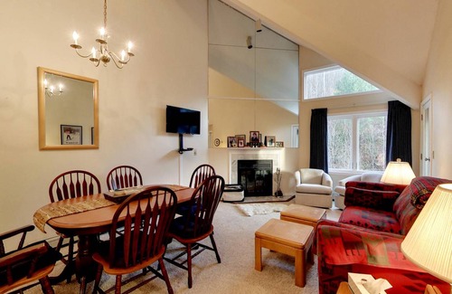 Killington Apartment | Pico Village Resort H304