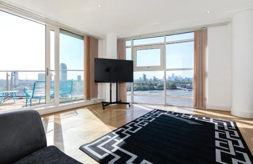 Island Gardens Apartment | Pics Worthy London 2 BR 2 Bath Flat Thames View Sleep 6
