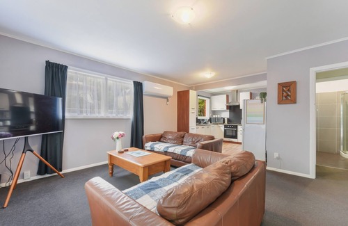 Picton House | Picton Central - Picton Holiday Home