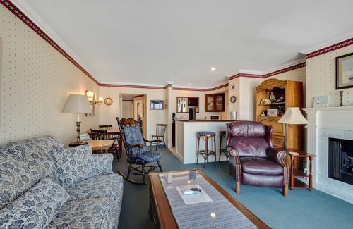 Boyne City Condo | Picture-Perfect Balcony View of Lake Charlevoix | Fireplace | Beach Access |