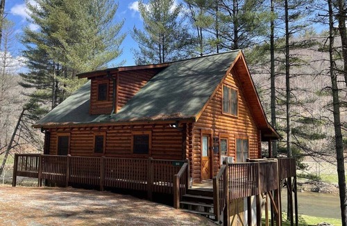 Crumpler House | Picture Perfect - Crumpler, NC