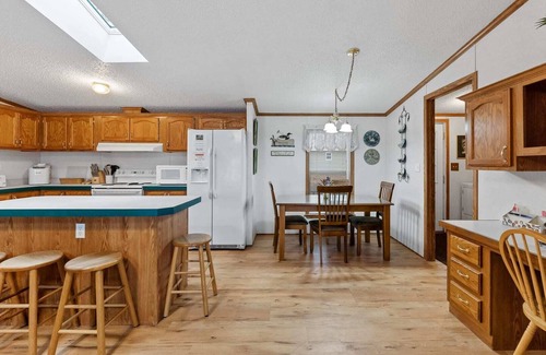 Pullman House | Picture Perfect Dual Home on the Lake