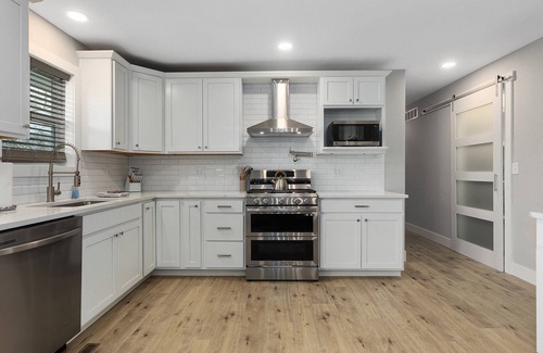 Clay County Other | Picture perfect modern farmhouse getaway on enchanting 7 acres in Holt