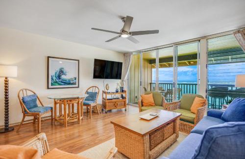 Wailua House Lots House | "Picture Perfect" Oceanfront Beauty Top Floor at Wailua Bay View!