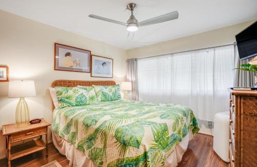 Wailua House Lots House | "Picture Perfect" Oceanfront Beauty Top Floor at Wailua Bay View!