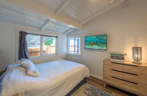 Pupukea House | Picture perfect views at Sunset Beach
