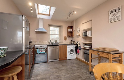 Aberlady Cottage | Picturesque 3-bedroom historic cottage, set in beautiful grounds. Sleeps 6.