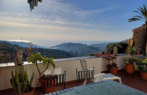 Civezza Apartment | Picturesque apartment in a medieval village perched at top a mountain ridge