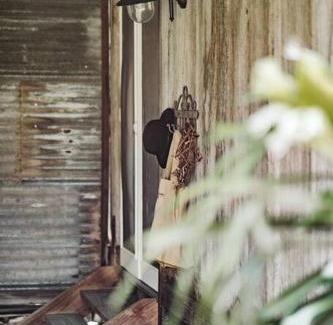 Mundamia House | Picturesque Barn located on the Shoalhaven River